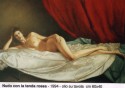Nudo e tenda rossa