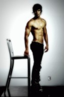 HOMBRE SILLA 2