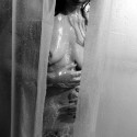 DESNUDOS EN EL AGUA 10